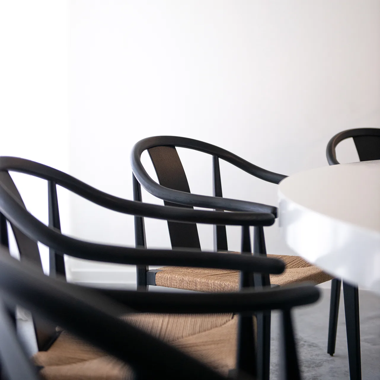 Shanghai chair black stained ash, Natural NORR11