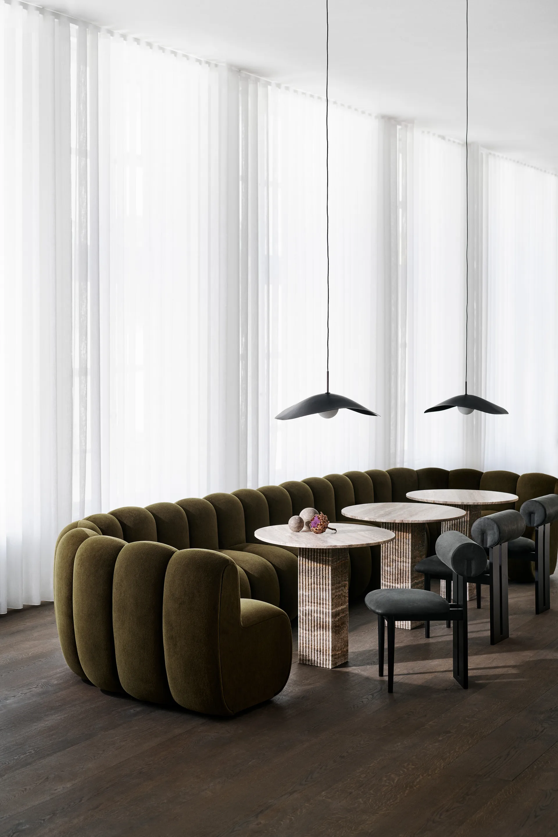 Soho dining table, Silver travertine, Ø80x74 NORR11