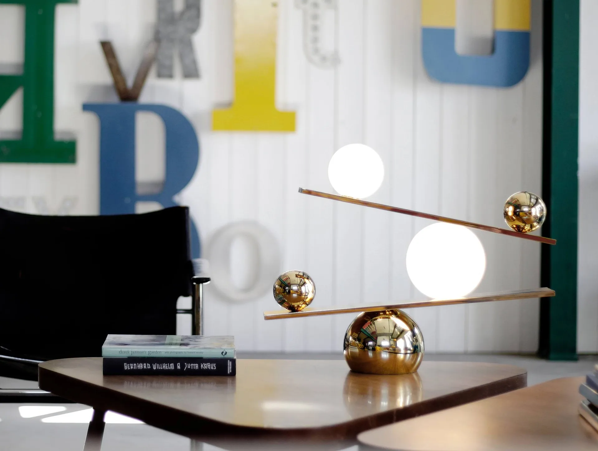 Balance table lamp, Brass, v2 Oblure