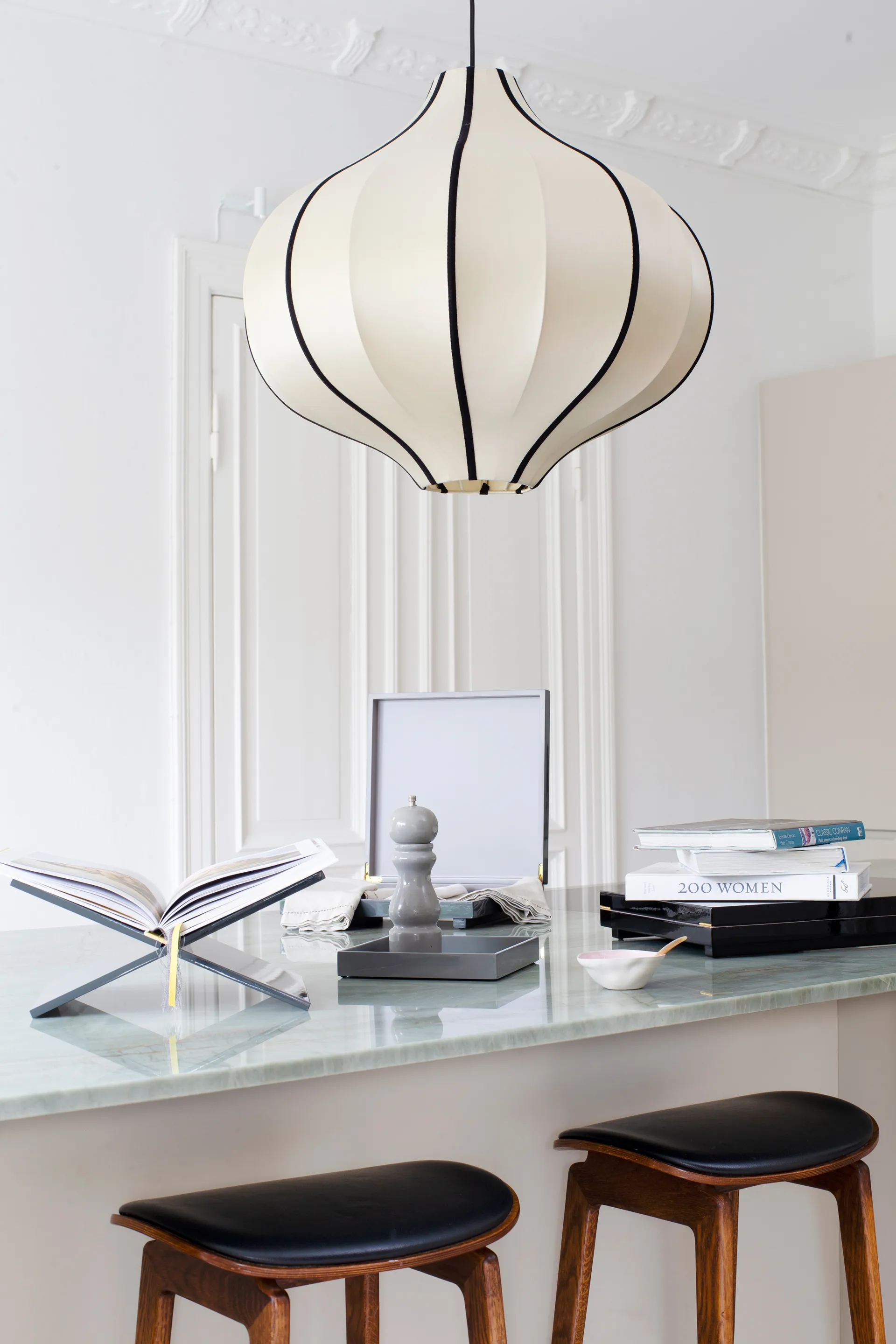 Indochina Classic Onion L lampshade, Kit-black Oi Soi Oi