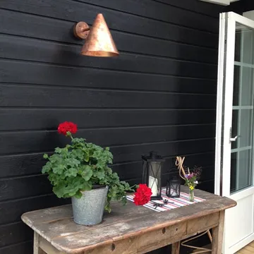 Tratten wall lamp - rough copper - Örsjö Belysning