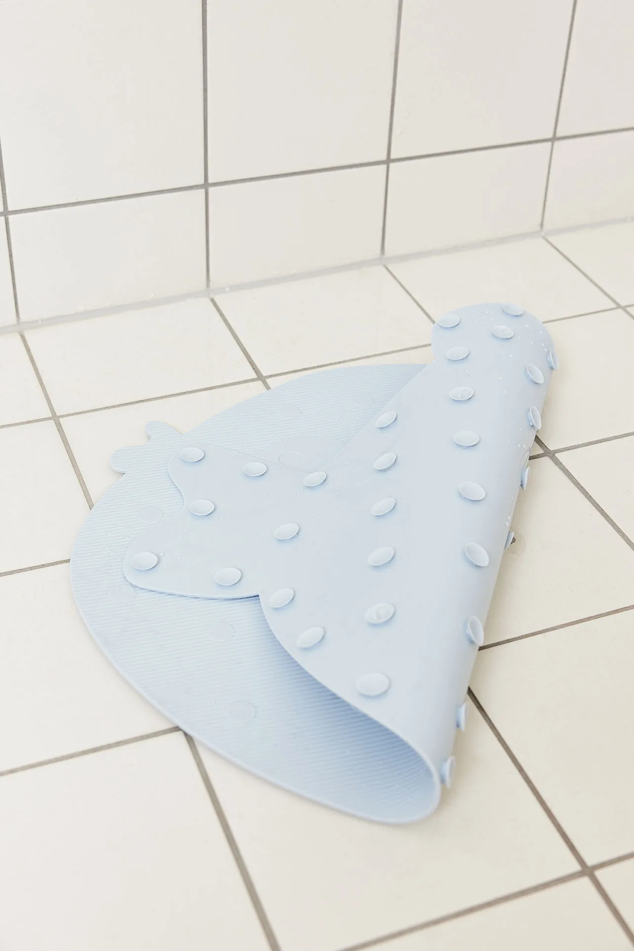 Little Finn bath mat, Ice blue OYOY