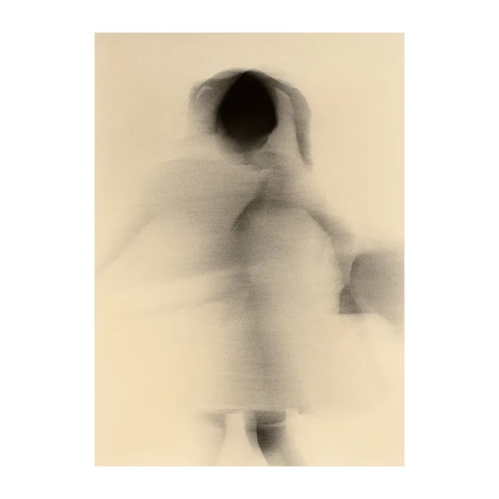 Blurred Girl poster - 30x40 cm - Paper Collective