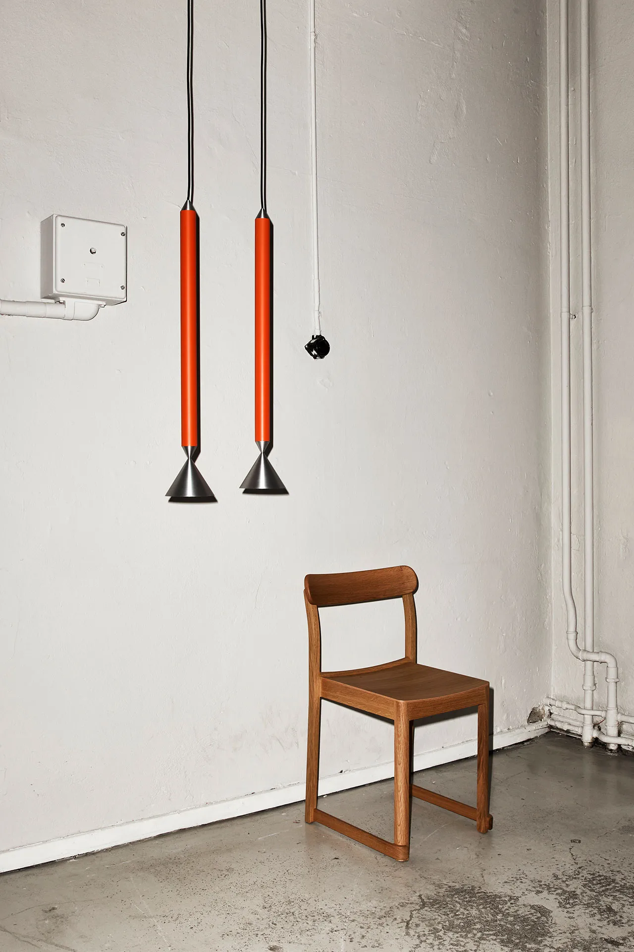 Apollo 59 pendant lamp, Red orange-aluminium Pholc