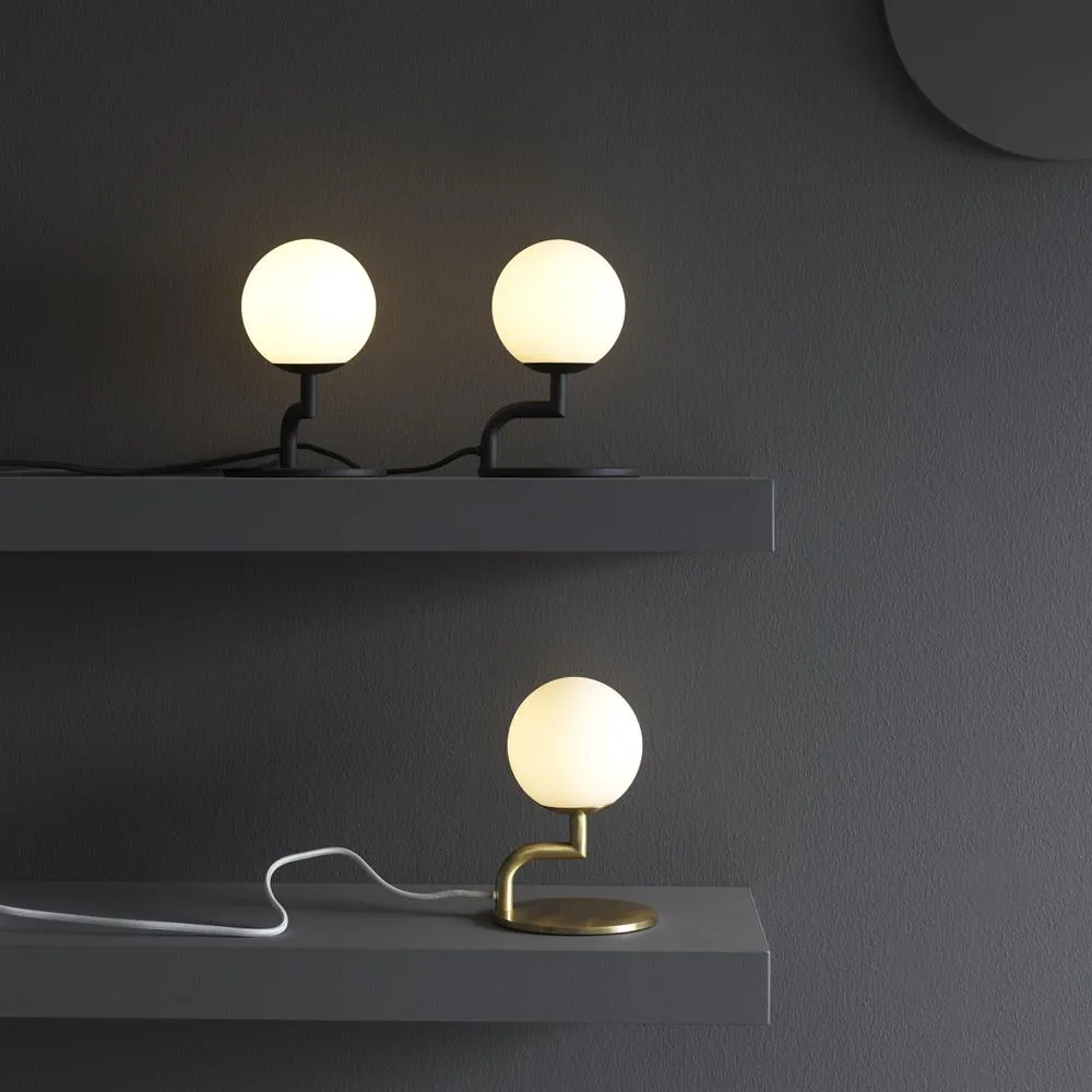 Mobil 18 table lamp, brass Pholc