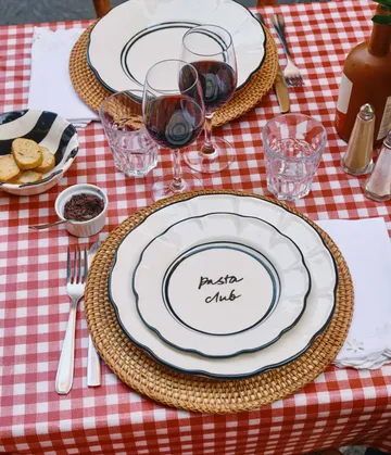 Bistro salad plate - Black, 21.5 cm - Pick a Poppy