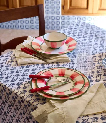 Lily tablecloth - Blue, 350x150 cm - Pick a Poppy