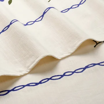 Madelen Möllard Pansy tablecloth - Blue, 350x150 cm - Pick a Poppy