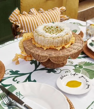 Scallop Cake serving platter - Natural, 30x12 cm - Pick a Poppy