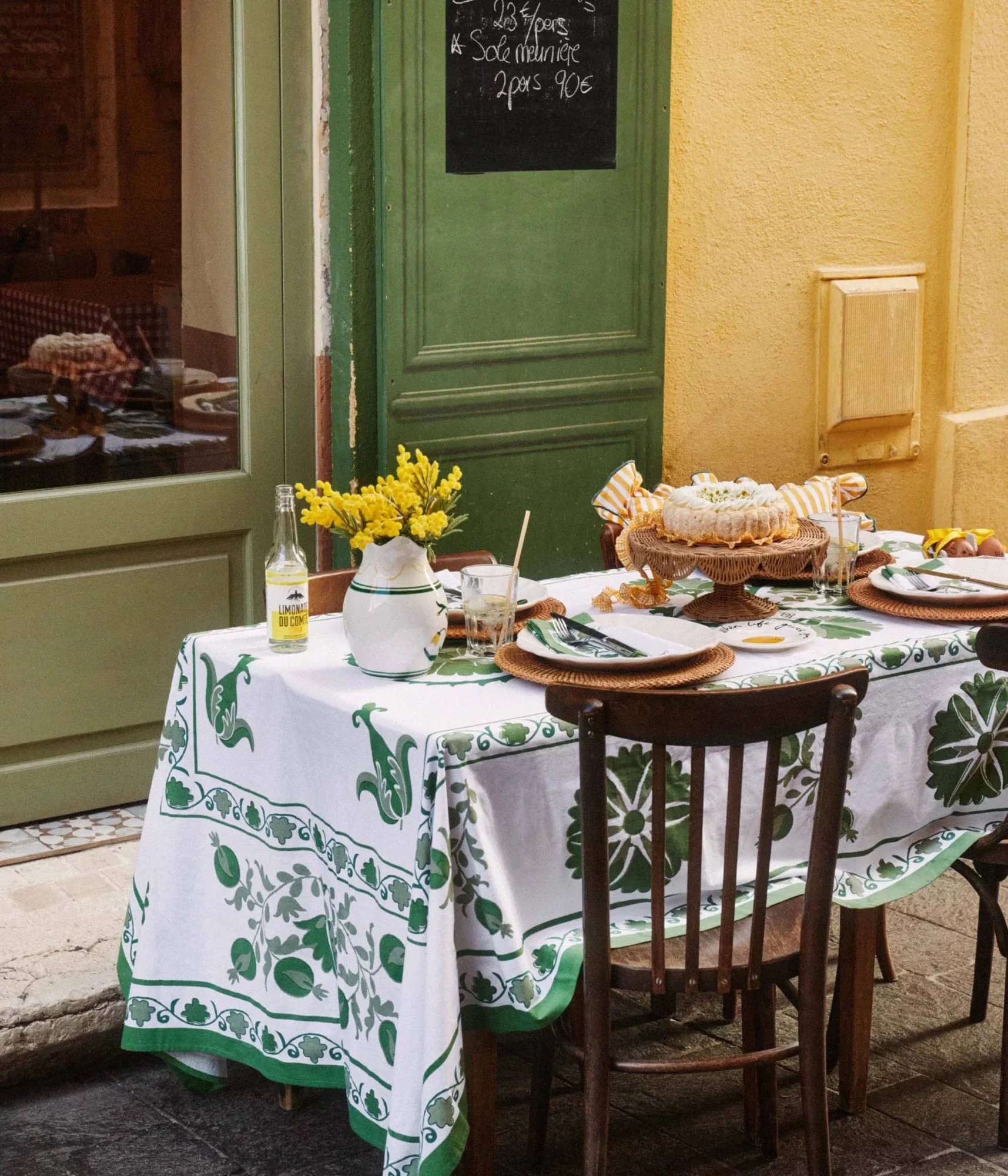 Suzani tablecloth, Green, 250x150 cm Pick a Poppy