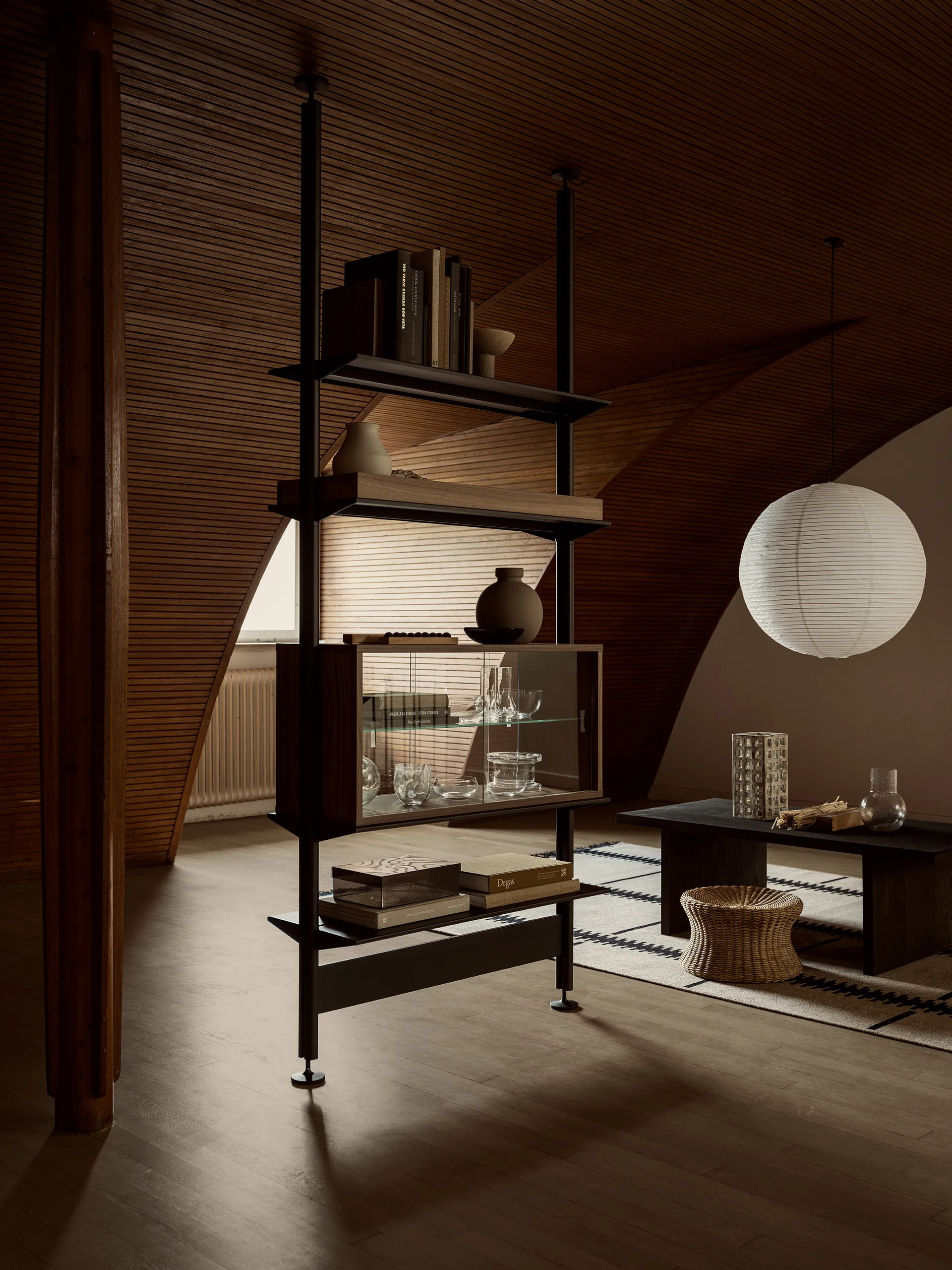 Pira display cabinet, Walnut-clear glass, 70x31 cm, glass back Pira