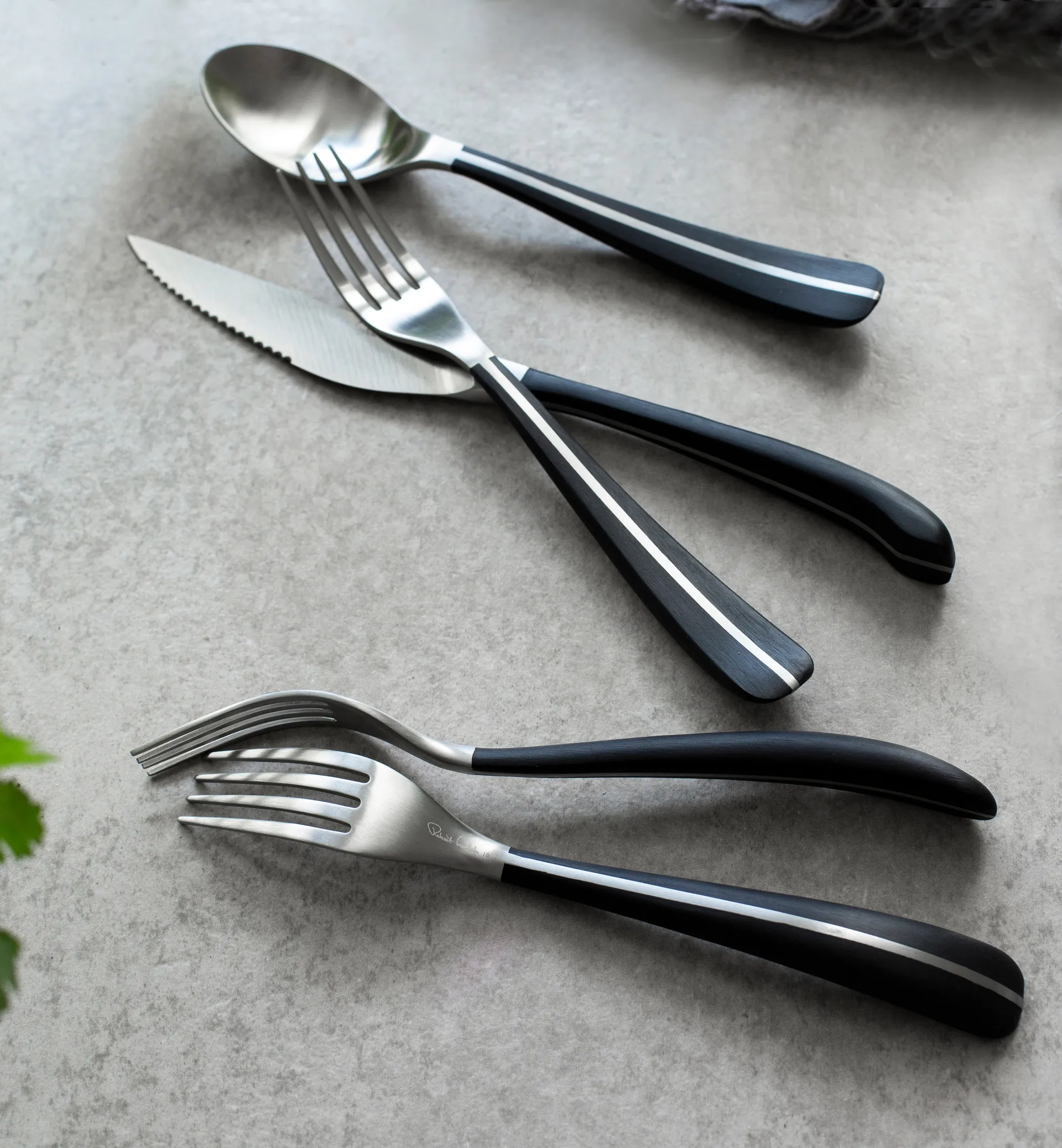 Contour fork, black Robert Welch