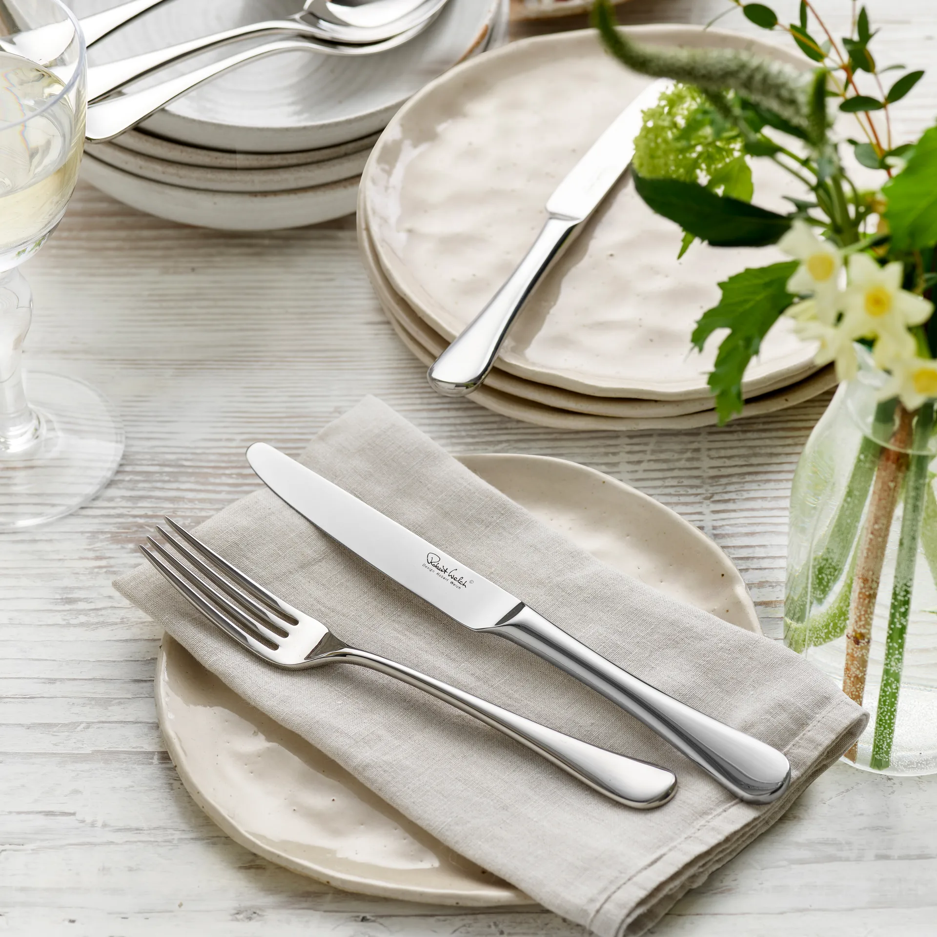 Radford cutlery mirror, 42 pieces Robert Welch