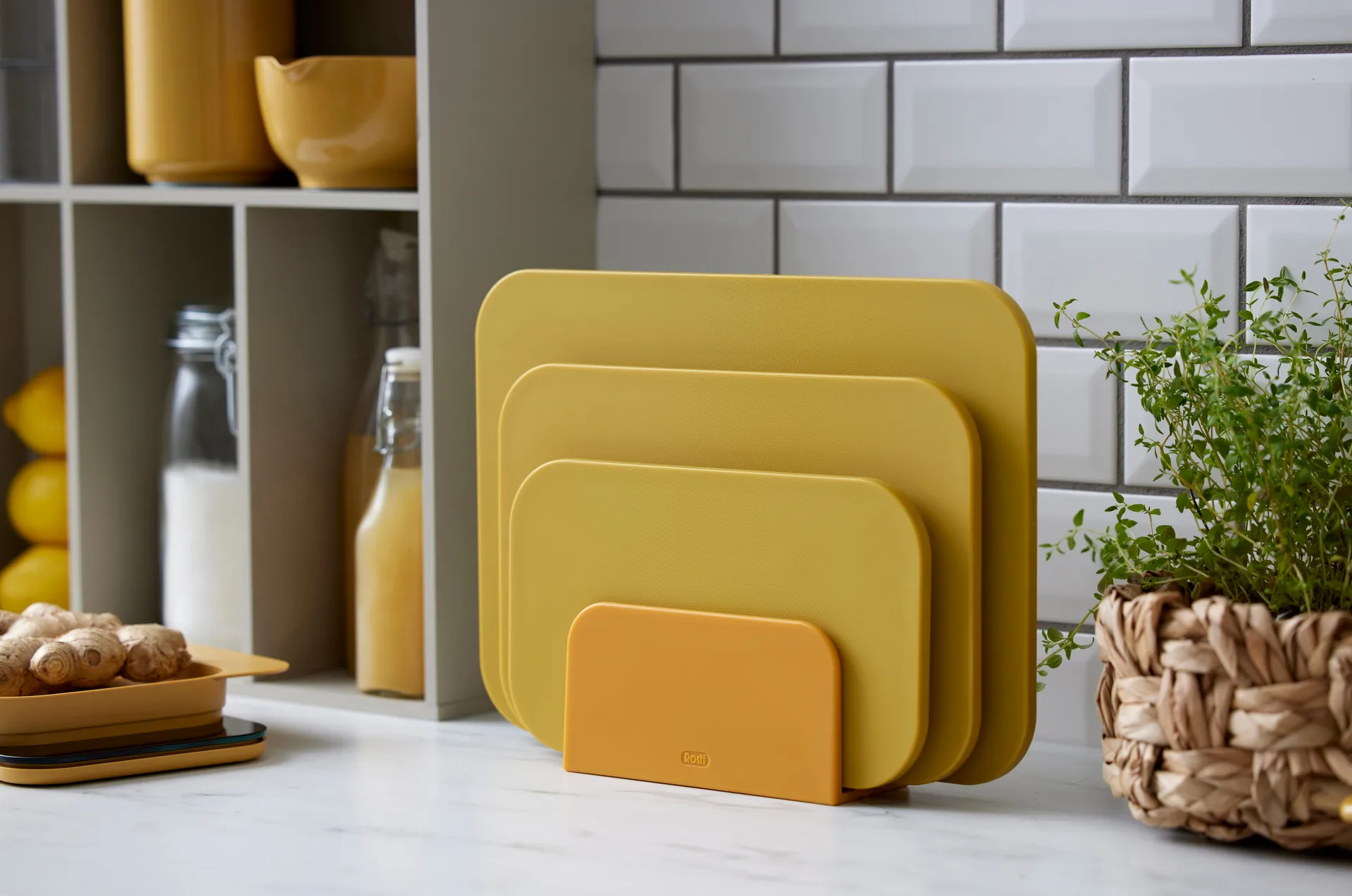Choptima cutting board M 20.5x30.5 cm, Curry Rosti
