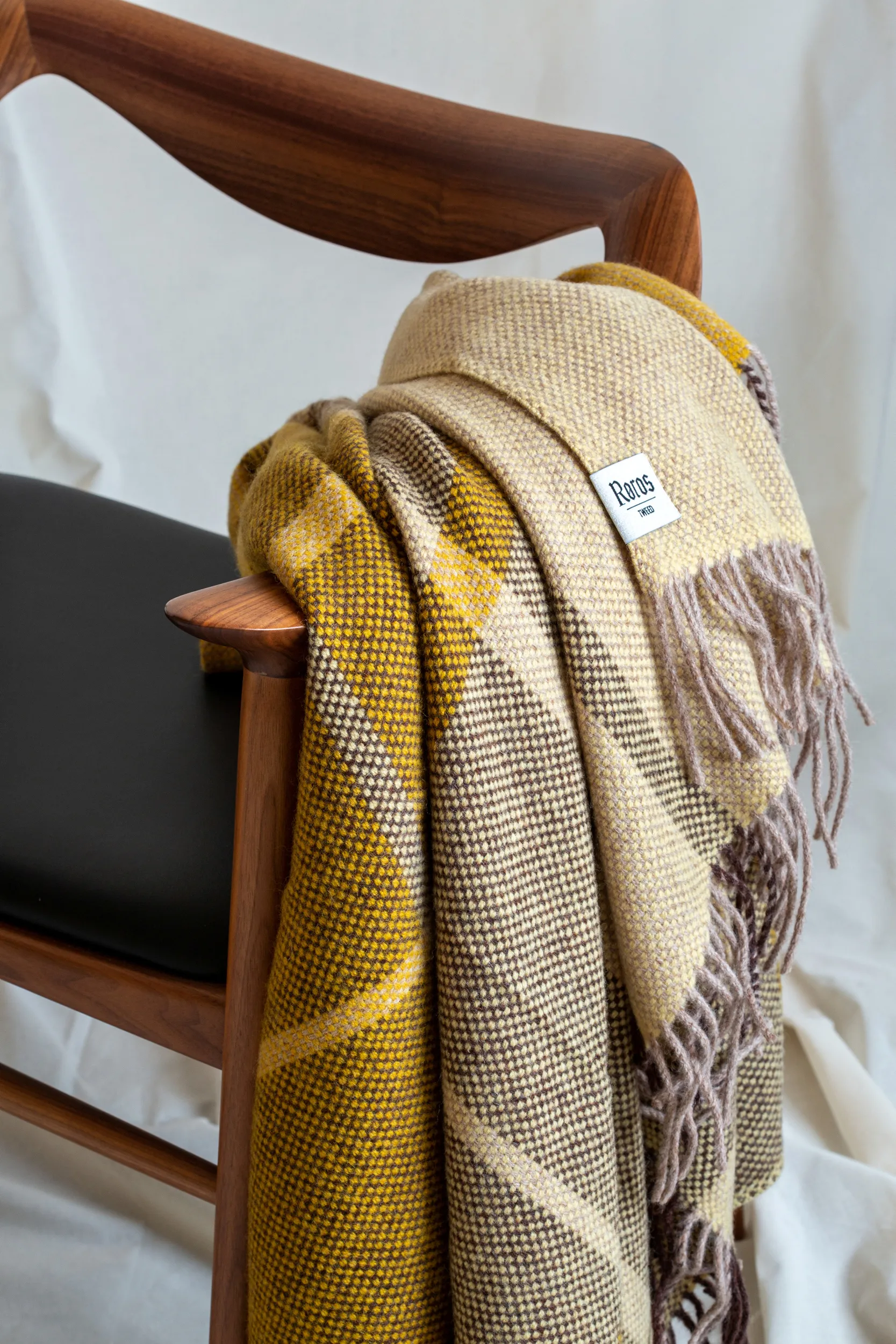 Filos throw 145x220 cm, Yellow Røros Tweed