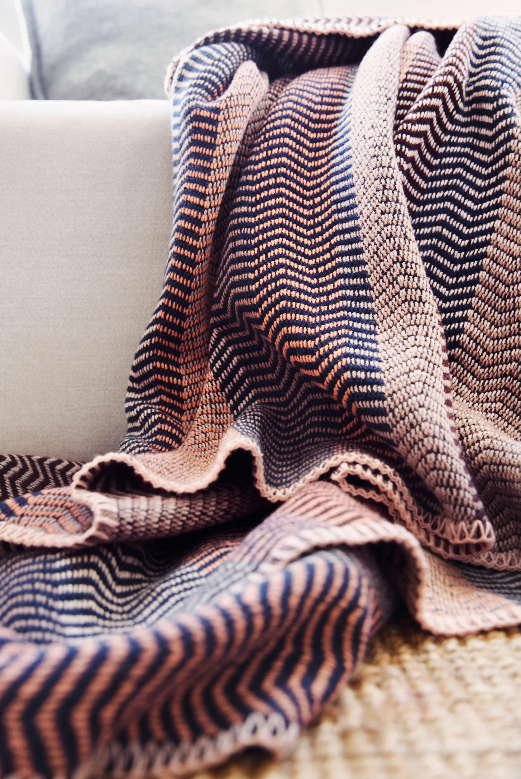 Fri blanket 150x200 cm, By the fire Røros Tweed
