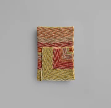 Fri blanket 150x200 cm - Summer red - Røros Tweed