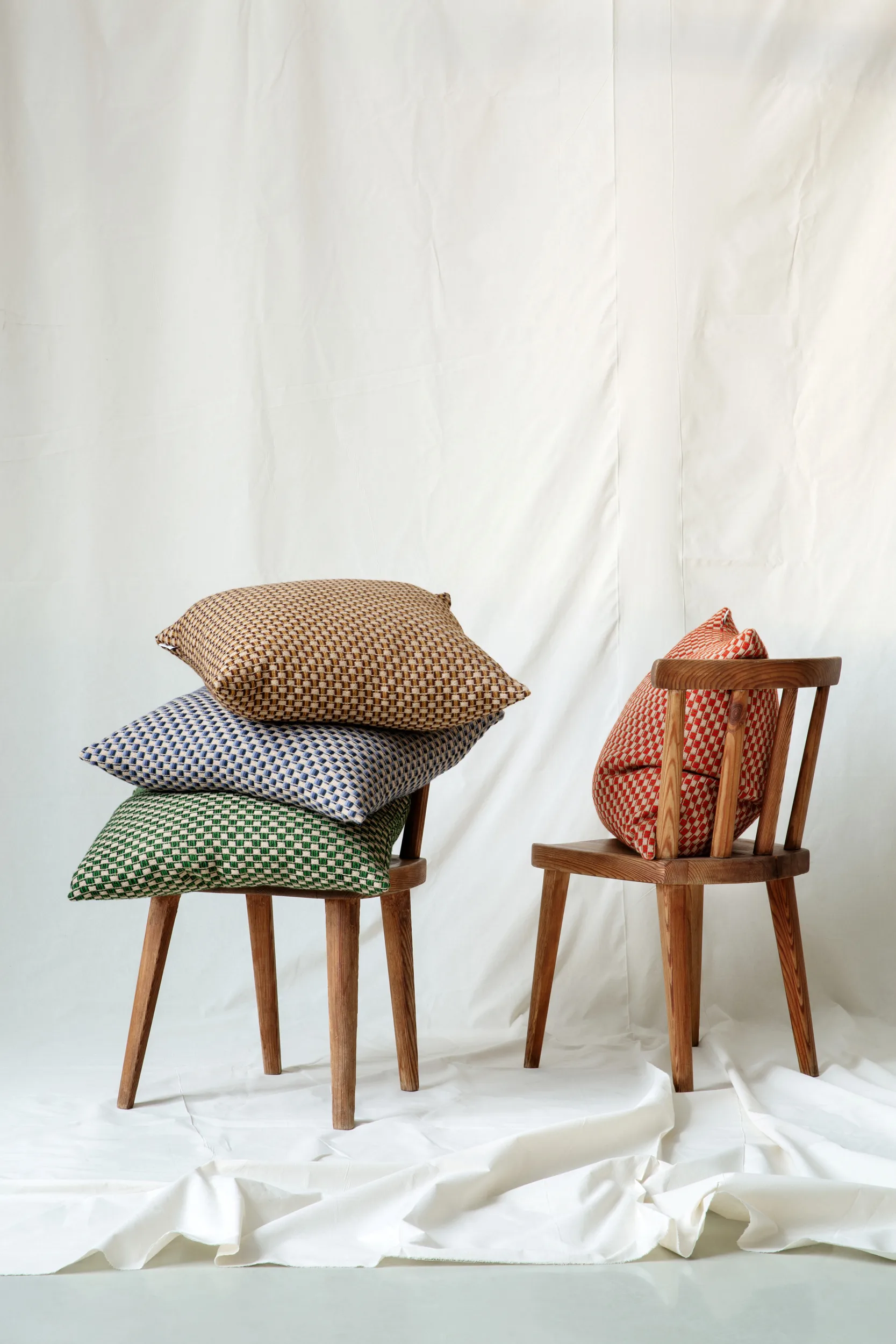 Isak cushion 60x60 cm, Meadow Røros Tweed