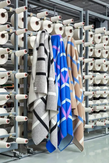 Knut blanket 135x200 cm - Dove grey - Røros Tweed