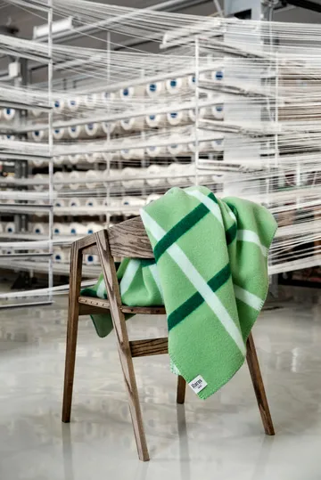Knut blanket 135x200 cm - Field green - Røros Tweed