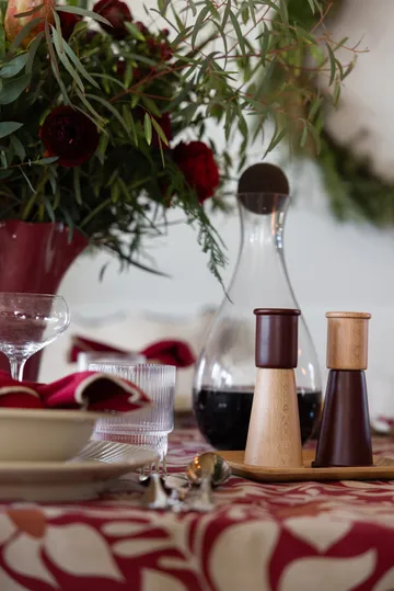 Cucumber salt and pepper grinder small 2 pieces - Red-brown - Sagaform