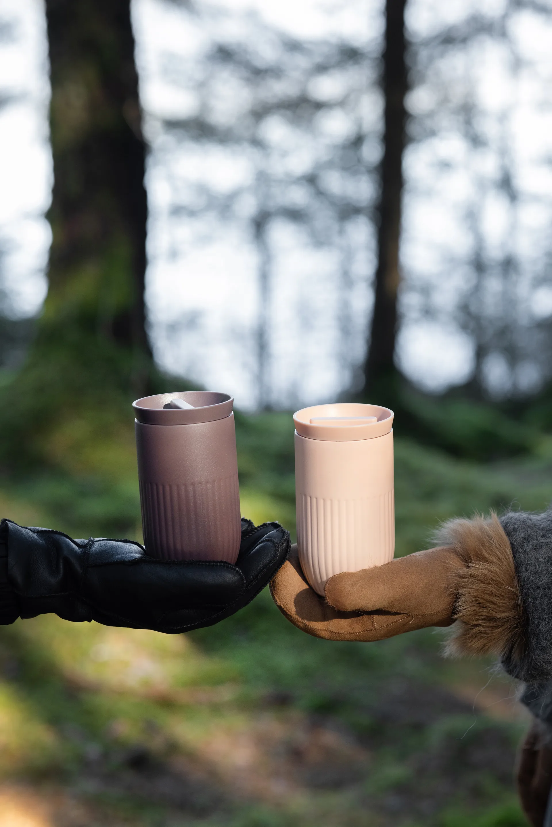 Tova car mug thermos mug 32 cl, Pink Pantone Sagaform