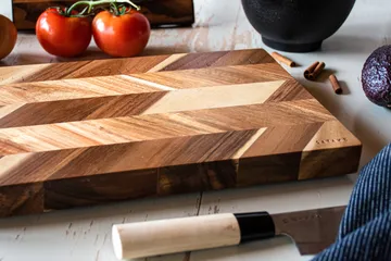 Satake cutting board with measuring points 35.5x23.5 cm - Acacia - Satake