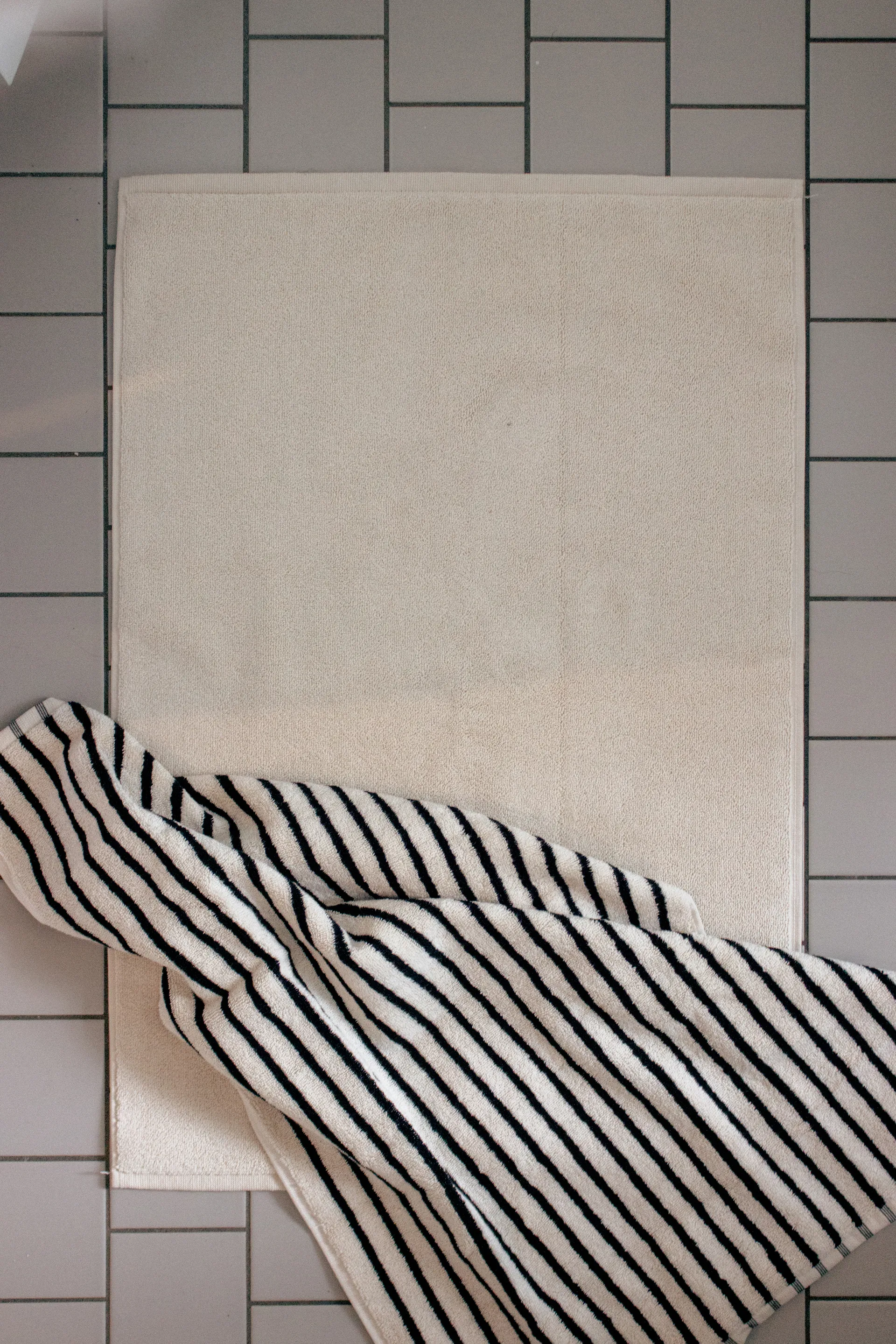 Drift bath mat 50x70 cm, White Scandi Living