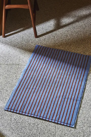 Drift bath mat 50x70cm - Blue-red - Scandi Living