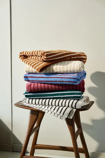 Drift bath towel 70x140 cm - Brown-white - Scandi Living