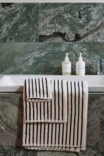 Drift towel 30x50 cm - White-black - Scandi Living