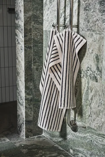Drift towel 30x50 cm - White-black - Scandi Living