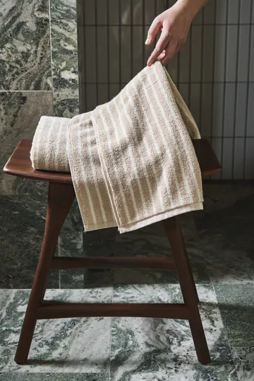 Drift towel 50x70 cm - Beige-white - Scandi Living