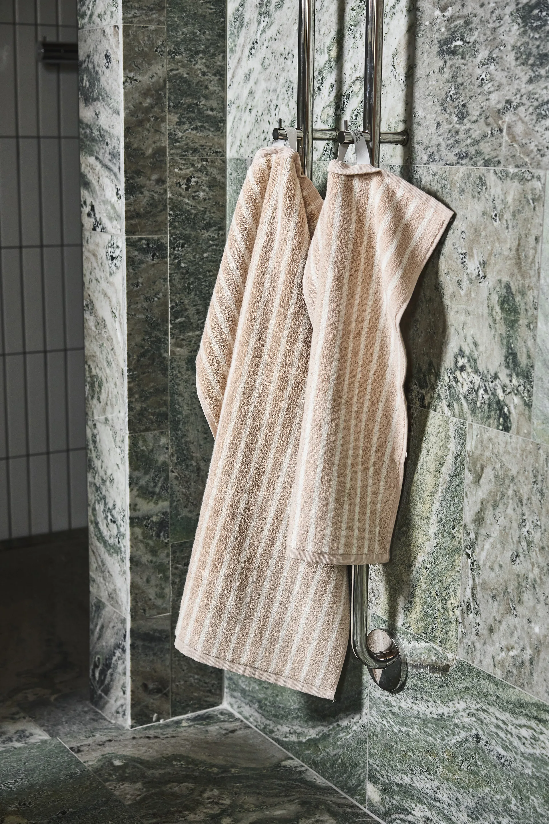 Drift towel set 4 pieces - Beige-white,  Scandi Living