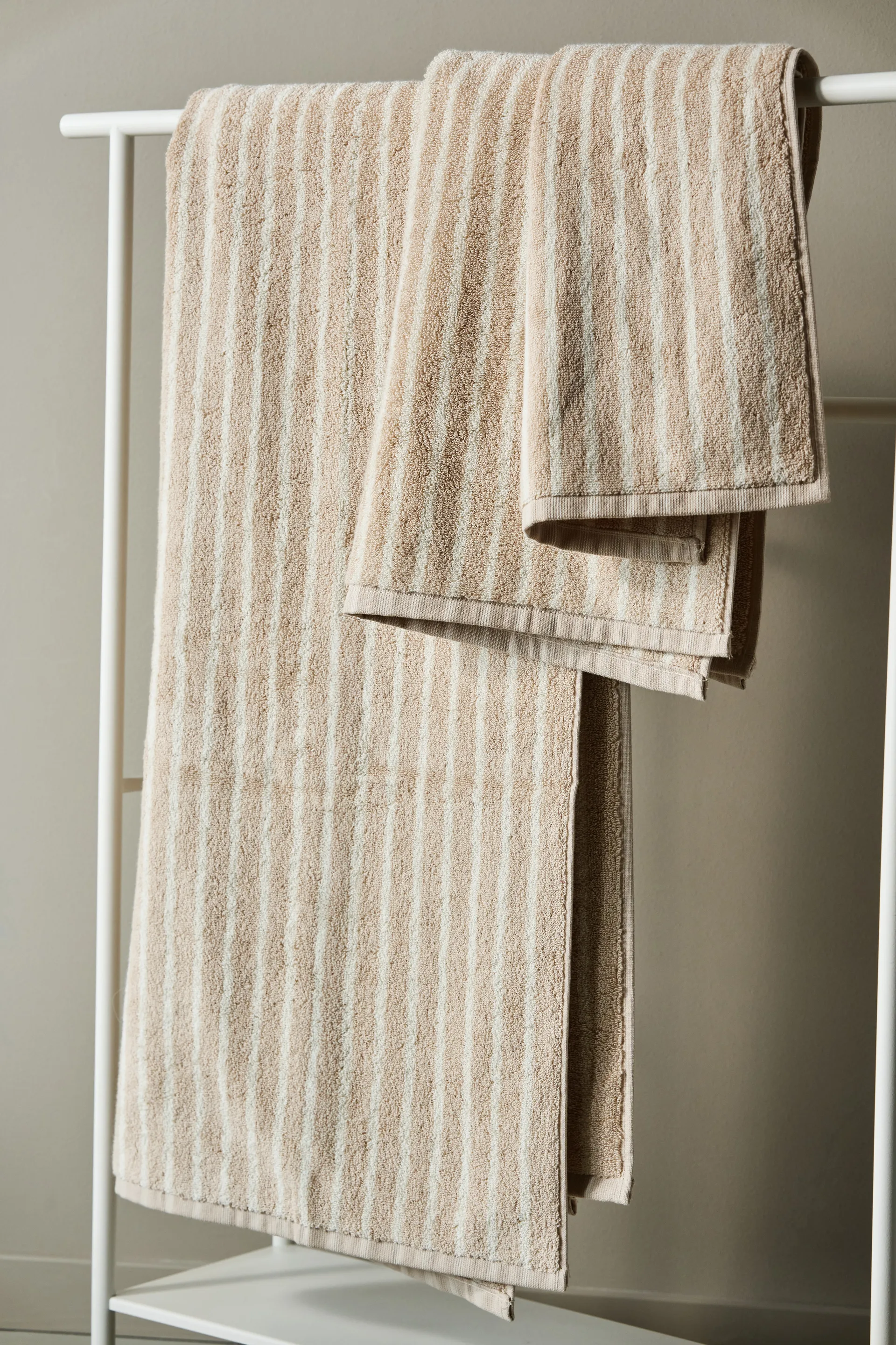 Drift towel set 4 pieces - Beige-white,  Scandi Living