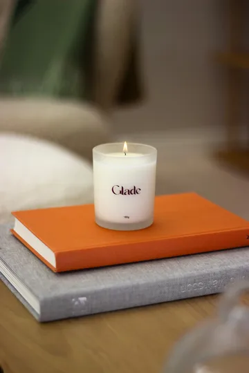 Glade scented candle - 180 g - Scandi Living