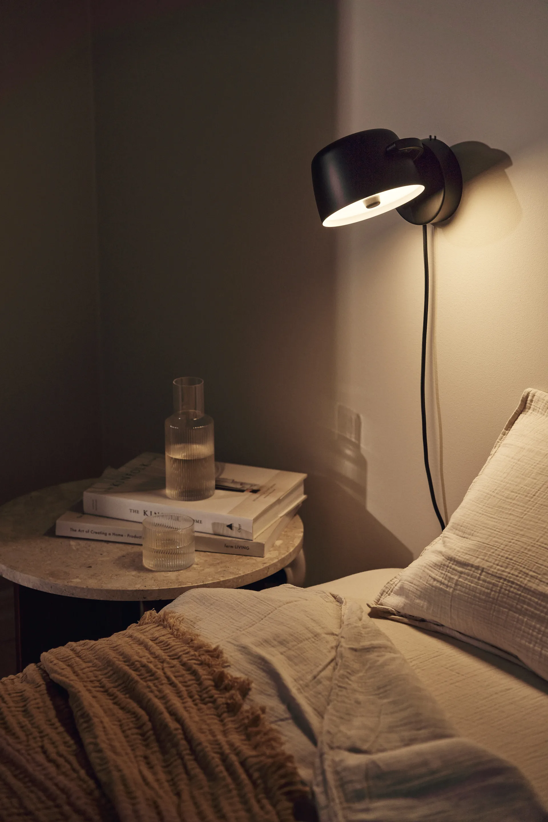 Halo wall lamp Ø16 cm, Black Scandi Living