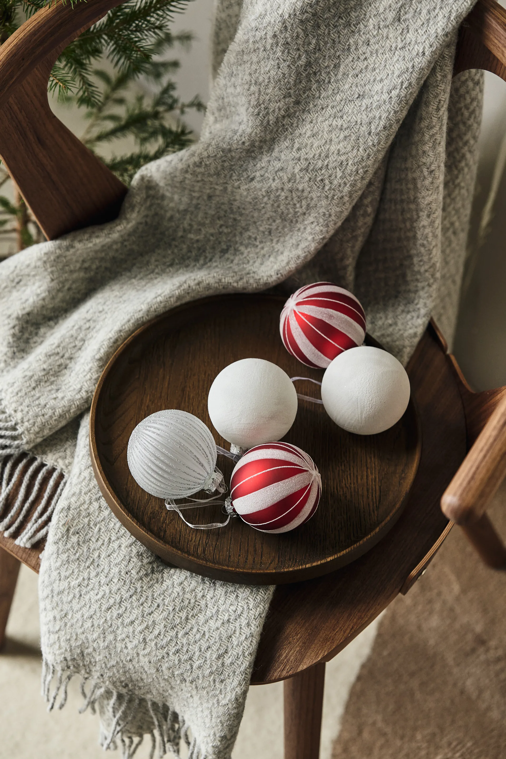 Holiday baubles 6-pack, White Scandi Living