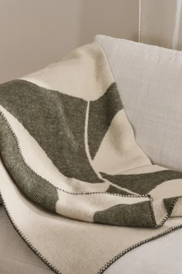 Leaf wool throw 130x180 cm - Khaki green - Scandi Living