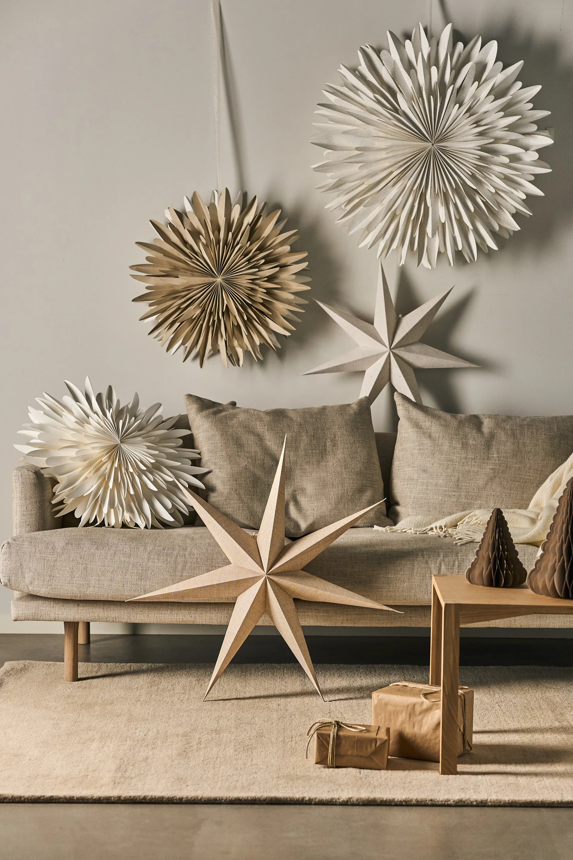Luna advent star white with dots, Ø80 cm Scandi Living