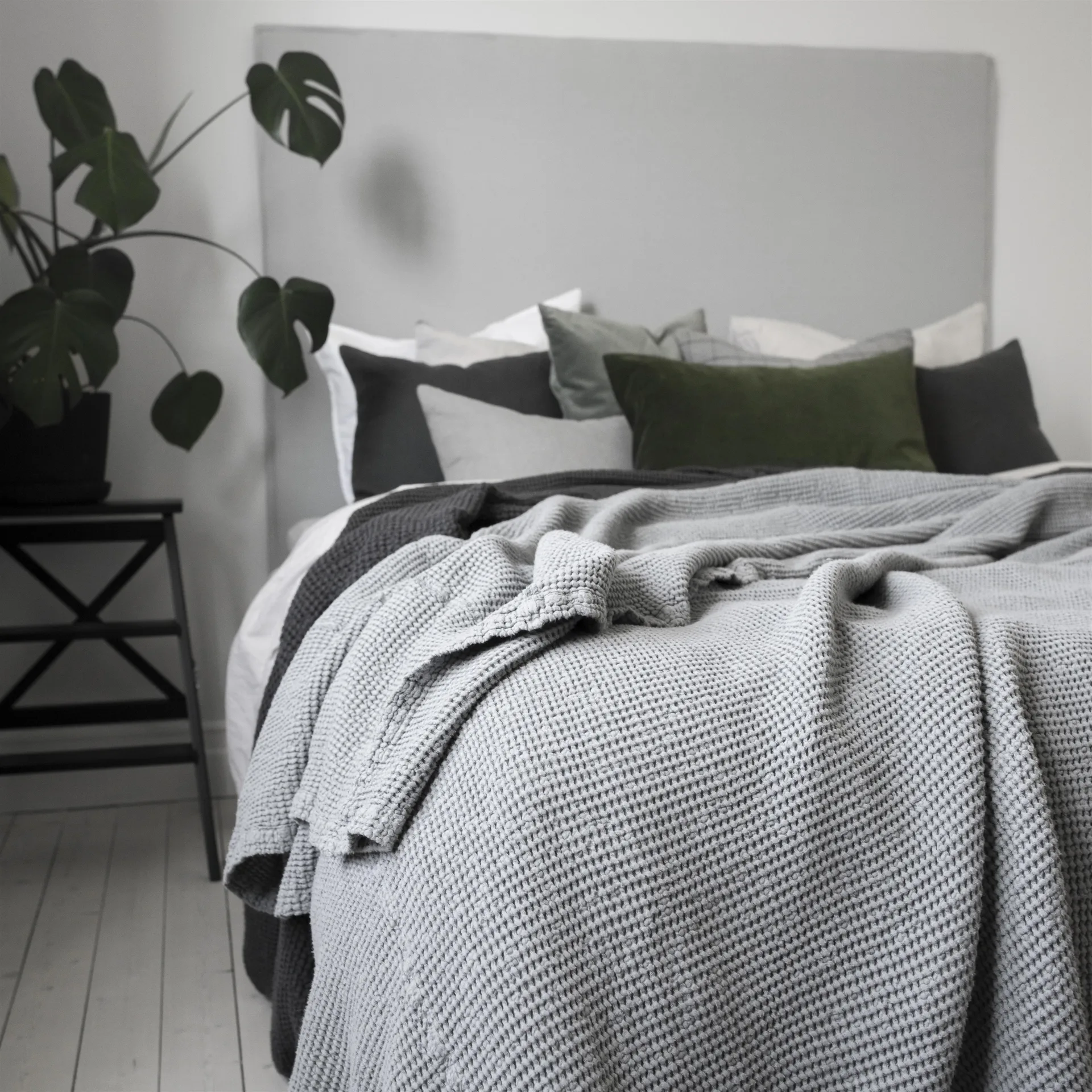 Moss bed spread 160x260 cm, stone Scandi Living
