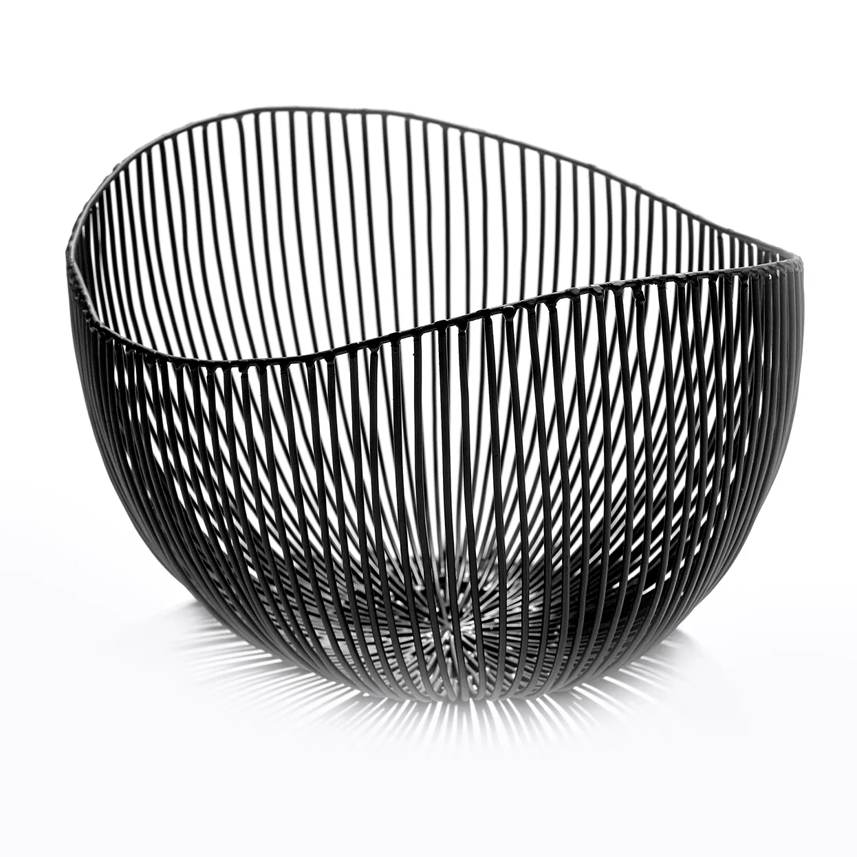 Tale oval bowl, black Serax