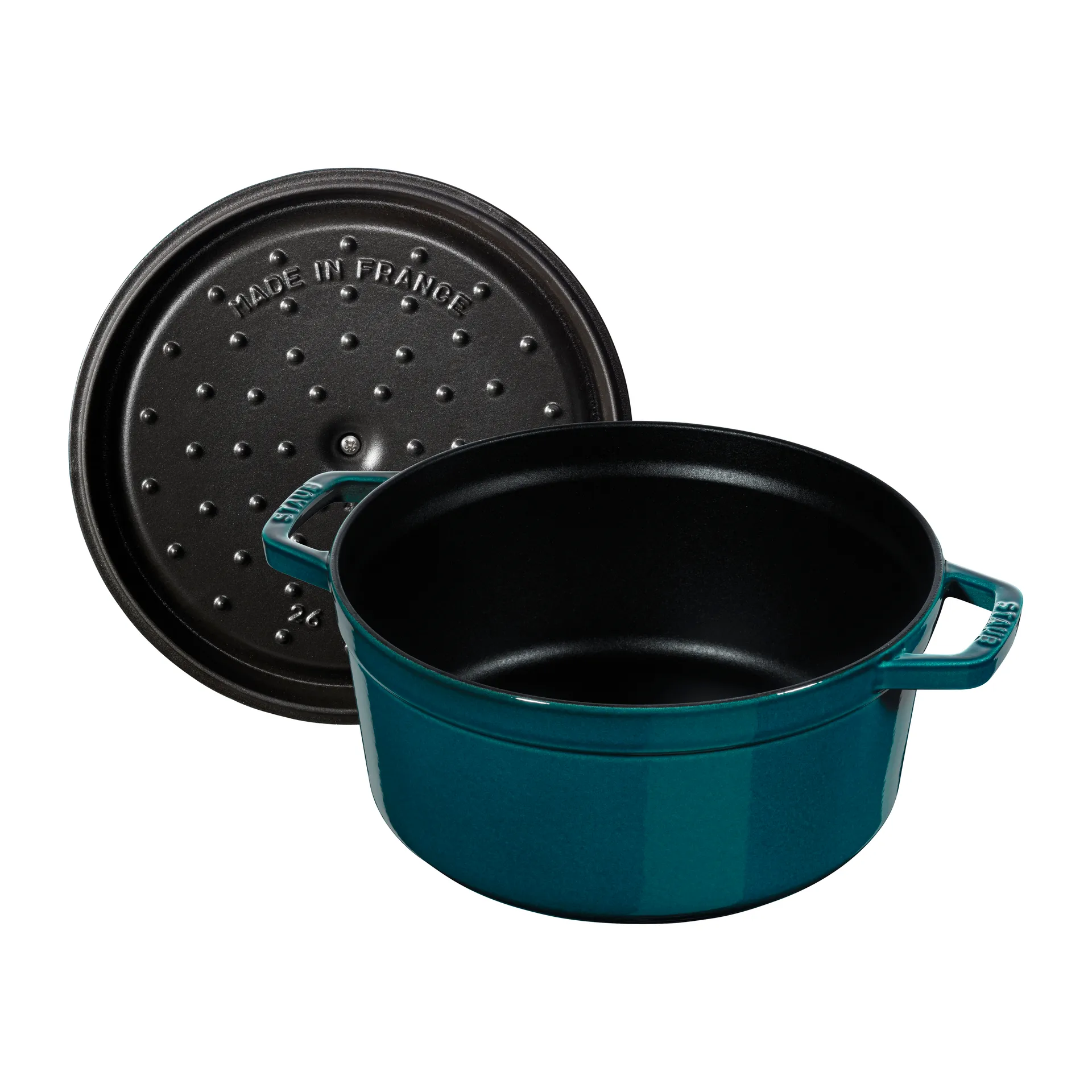 La Mer round casserole dish - three layered enamel, 5.2 l STAUB