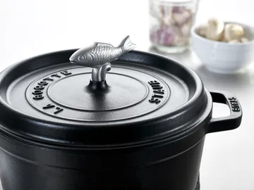 Staub knob in metal - Fish - STAUB
