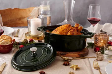 Staub La Cocotte oval cast iron pot 4.2 L - Basil green - STAUB