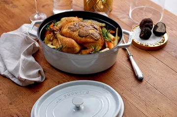 Staub La Cocotte oval cast iron pot 6.7 L - White truffle - STAUB