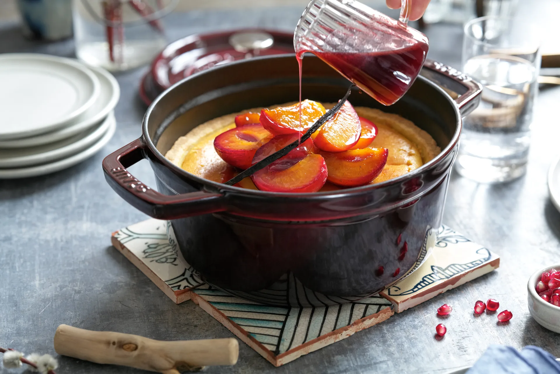 Staub La Cocotte round casserole cast iron 2.6 L, Grenadine red STAUB