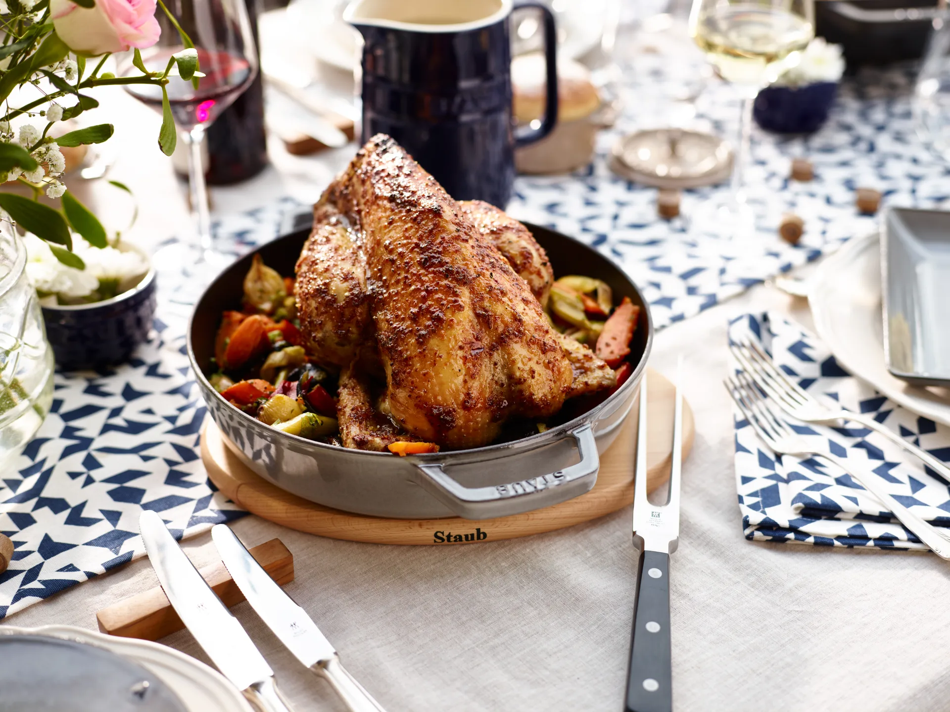 Staub magnetic trivet oval beech, 29 cm STAUB