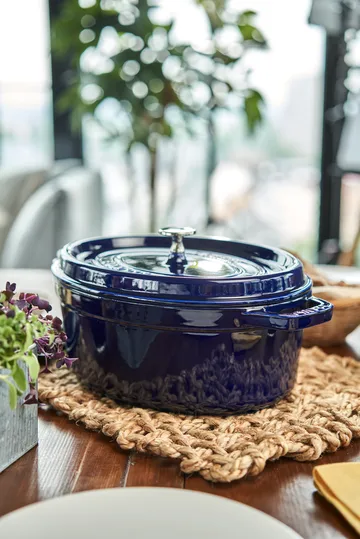 Staub oval casserole dish. Three layers of enamel 4.2 l - dark blue - STAUB