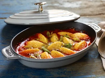 Staub oval cast iron baking dish with lid 23 cm - Graphite gray - STAUB